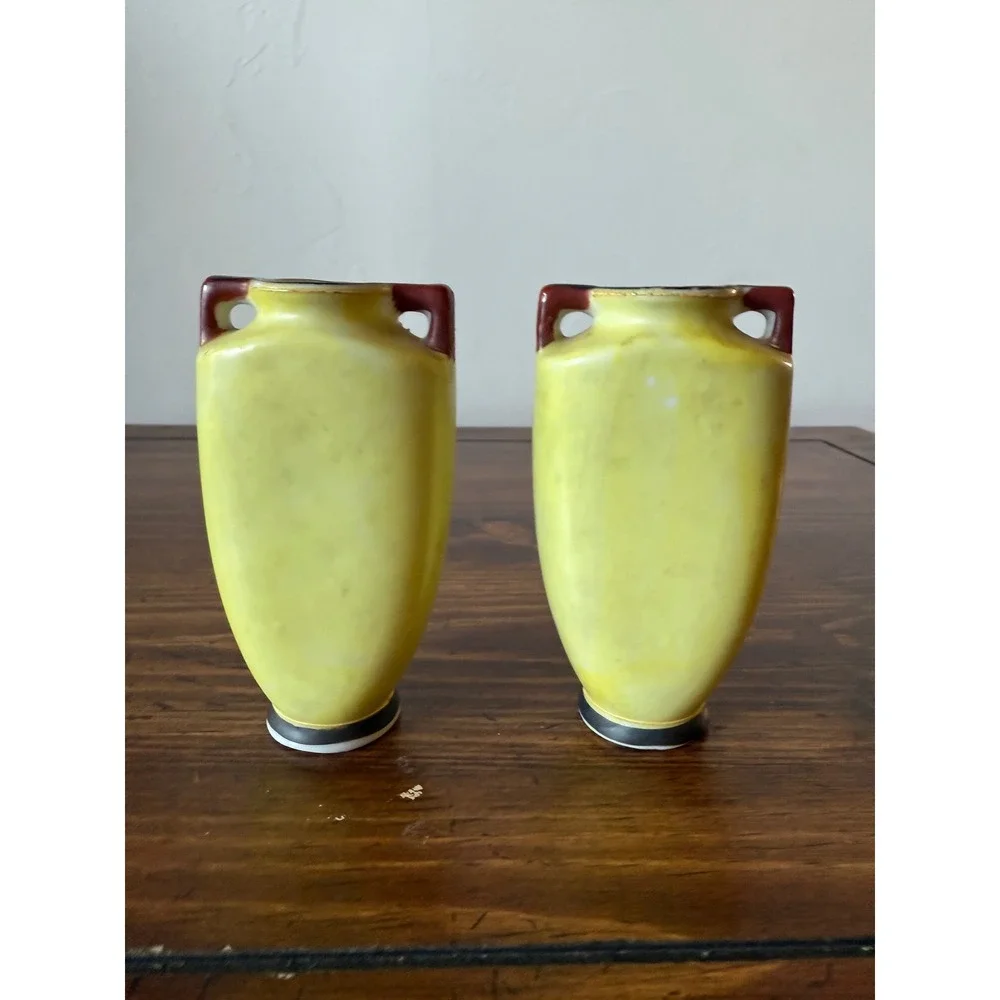 Vintage Made in Occupied Japan Miniature Bud Vases Set of 2 Yellow Tulip Floral - Picture 3 of 11
